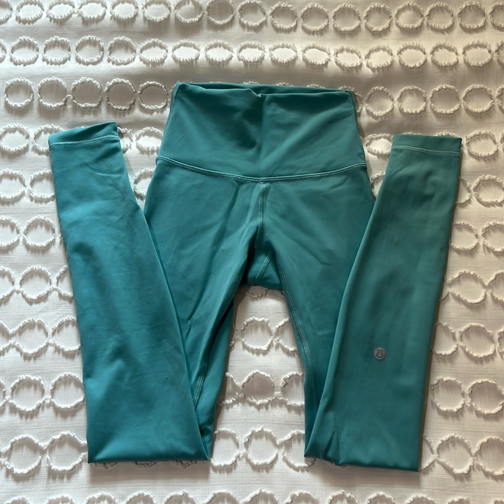 Blue wunder train lululemon leggings 25in